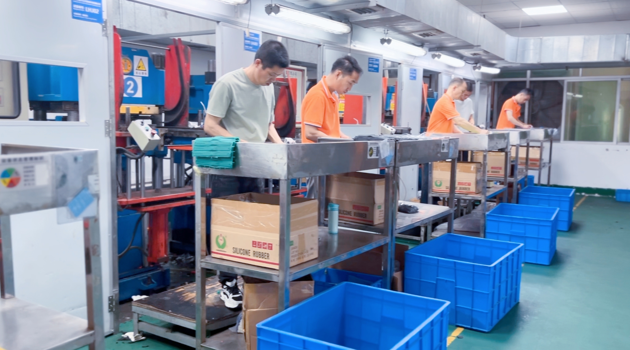 帶你走進(jìn)卡立方集團(tuán)RFID硅膠腕帶工廠NFC硅膠手環(huán)生產(chǎn)定制廠家